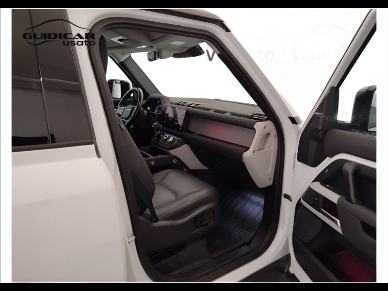 GuidiCar - LAND ROVER Defender 2022 Defender 110 3.0d i6 mhev SE awd 200cv auto Usato